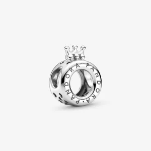 (imagine pentru) Talisman O cu coroană și logo-ul Pandora - 799036C00