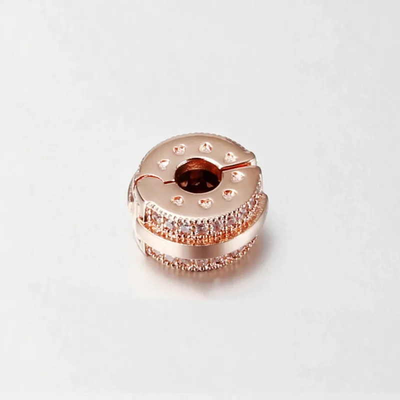 (imagine pentru) Talisman PANDORA cu fixare rapidă cu logo și linii pavé strălucitoare - 789042C0 - Vizualizare 3