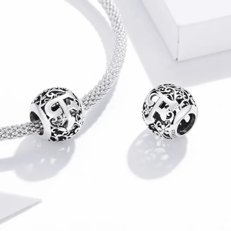 (imagine pentru) Pandora Style Charm cu Flori Openwork și Litera F - SCC1444-F - Vizualizare 4