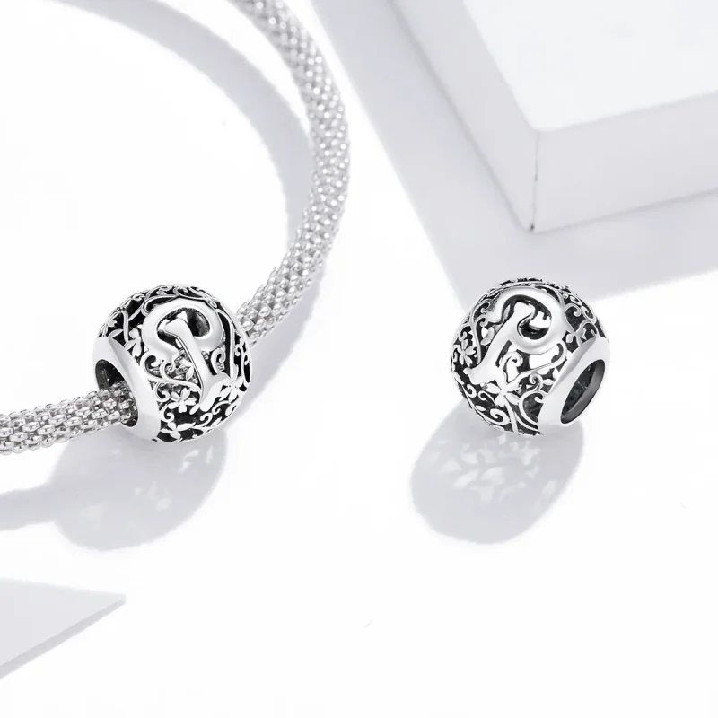 (imagine pentru) Pandora Style Charm cu Flori Openwork cu Litera P - SCC1444-P - Vizualizare 4