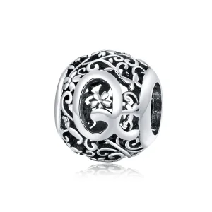 (imagine pentru) Pandora Style Charm cu Flori Openwork cu Litera Q - SCC1444-Q