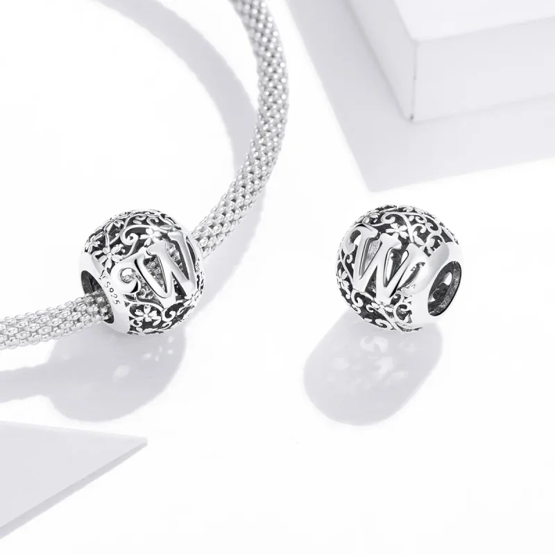 (imagine pentru) Pandora Style Charm cu Flori Openwork Litera W - SCC1444-W - Vizualizare 4