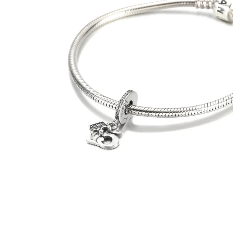 (imagine pentru) PANDORA Charmață suspendată aniversară a 15-a - 799540C01 - Vizualizare 5