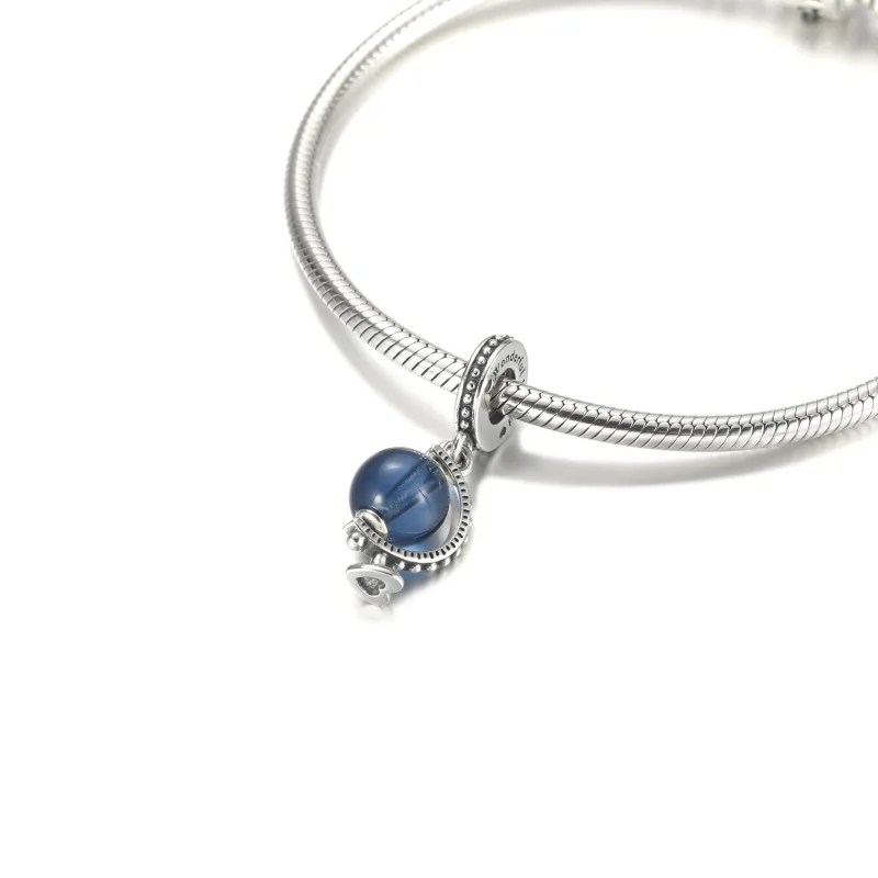 (imagine pentru) PANDORA Glob albastru cu pandantiv - 799430C01 - Vizualizare 5