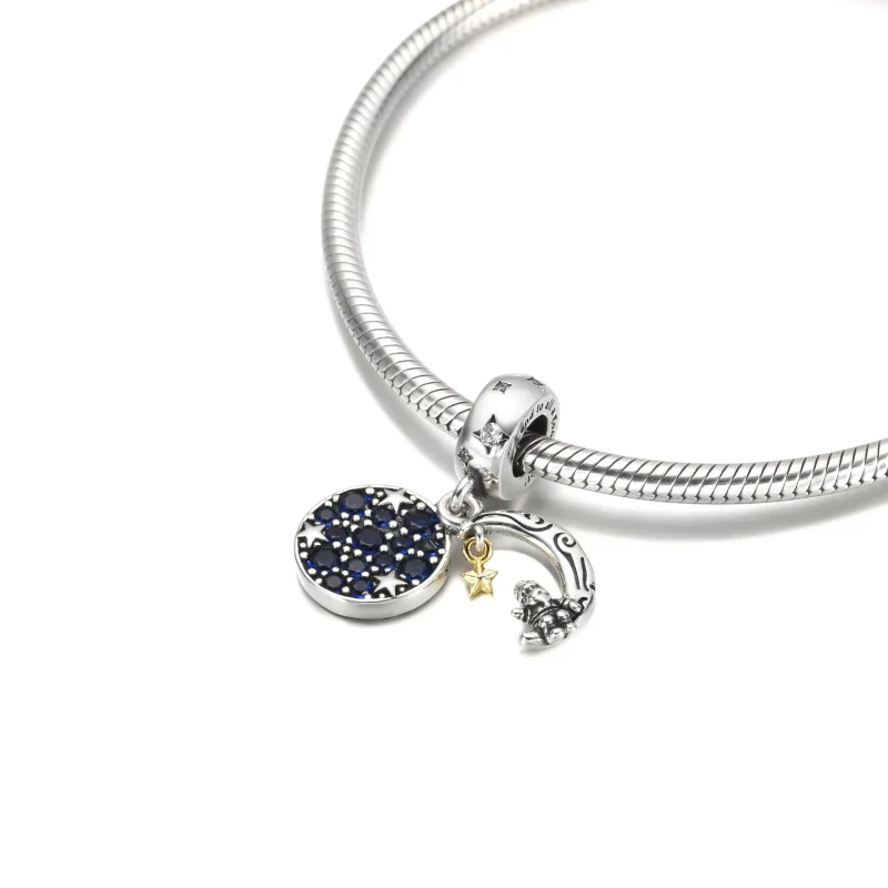 (imagine pentru) PANDORA Mos Craciun pe Luna Breloc cu doua componente - 769648C01 - Vizualizare 5