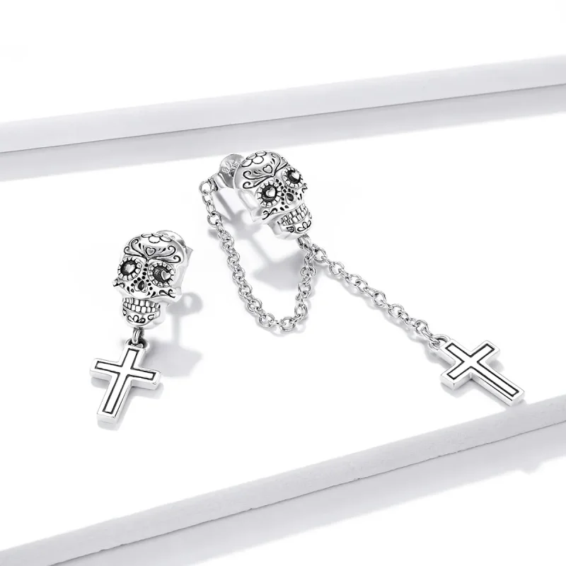 (imagine pentru) Stil Pandora, cercei dangle cu cruce și cranii argintii - BSE419 - Vizualizare 4
