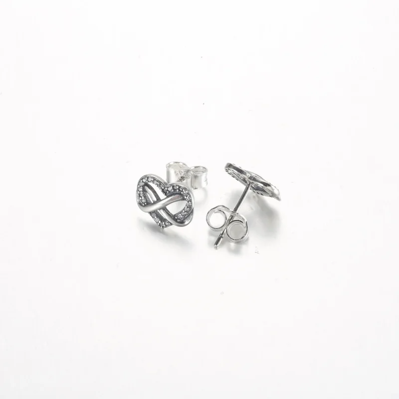 (imagine pentru) Cercei cu pandantiv in forma de inima infinita Pandora Sparkling - 292667C01 - Vizualizare 3