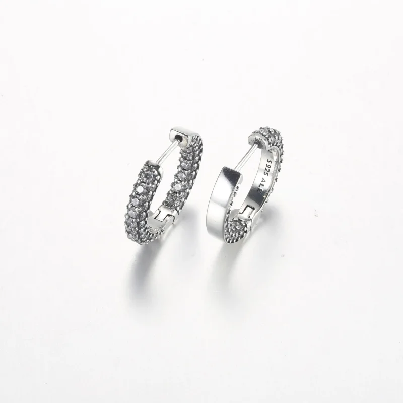 (imagine pentru) Cercei Hoop Pandora Timeless Pavé cu un singur rând - 292624C01 - Vizualizare 3