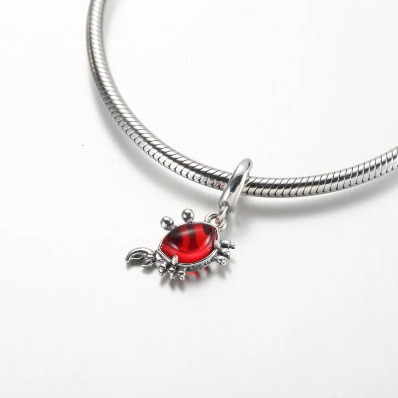 (imagine pentru) Pandora Disney Mica Sirenă Sebastian Crab Dangle Charm - 792694C01 - Vizualizare 4