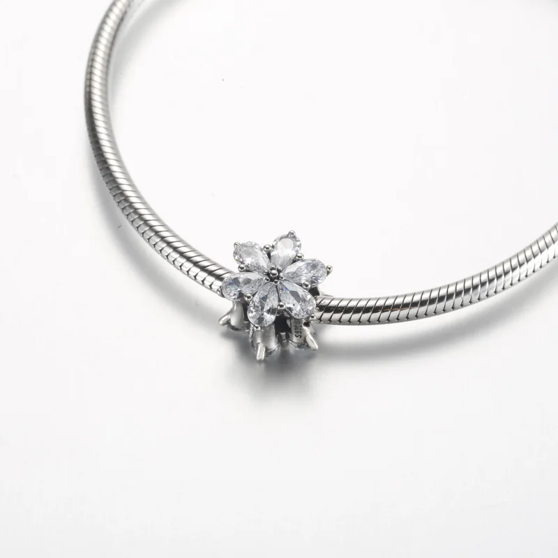(imagine pentru) Pandora Sparkling Herbarium Cluster Charm - 792623C01 - Vizualizare 4