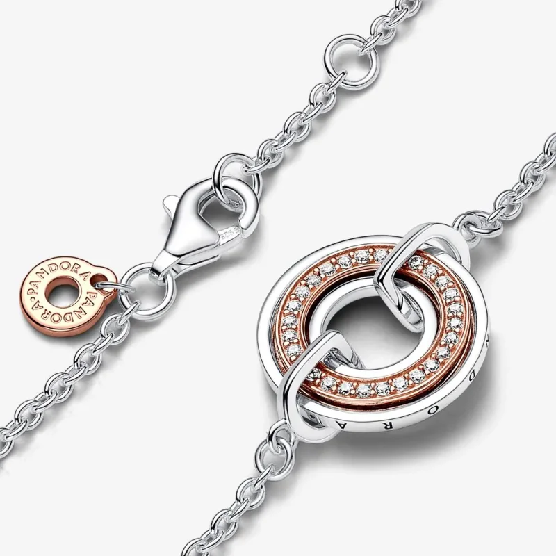(imagine pentru) Brățară cu lanț pavé și logo Pandora Signature în două tonuri - 582741C01 - Vizualizare 2