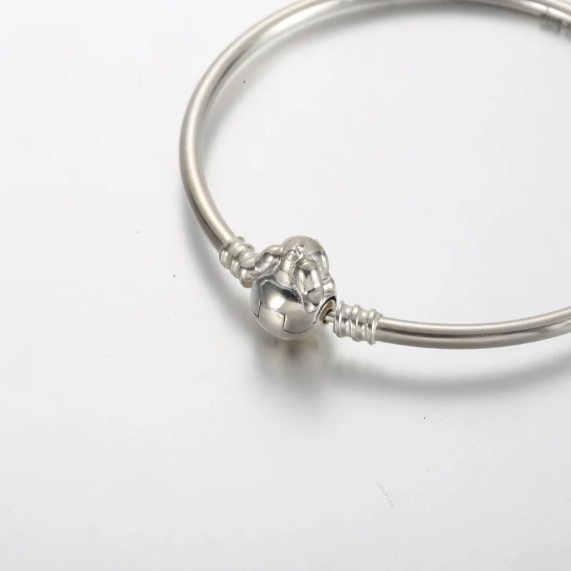 (imagine pentru) Brățară fixă cu închizătoare Pandora Moments cu Stitch de la Disney - 591683C01 - Vizualizare 3