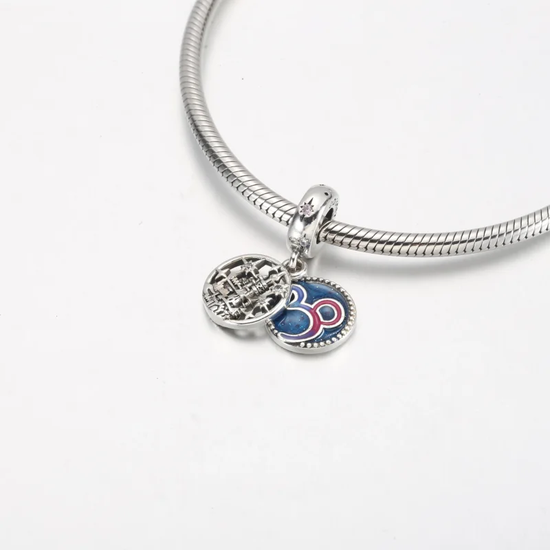 (imagine pentru) Charm de 30 de ani de la Disneyland Paris - 791674C01 - Vizualizare 4
