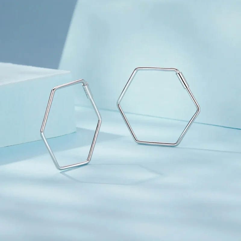 (imagine pentru) Cercei simpli cu hexagon stil PANDORA - SCE1710 - Vizualizare 3