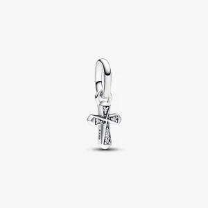 (imagine pentru) Mini talisman de tip pandantiv cu cruce strălucitoare Pandora ME - 793044C01