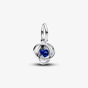Talisman Pandora de tip pandantiv cu cercul eternității în nuanța albastru - 793125C09 (imagine pentru) Talisman Pandora de tip pandantiv cu cercul eternității în nuanța albastru - 793125C09