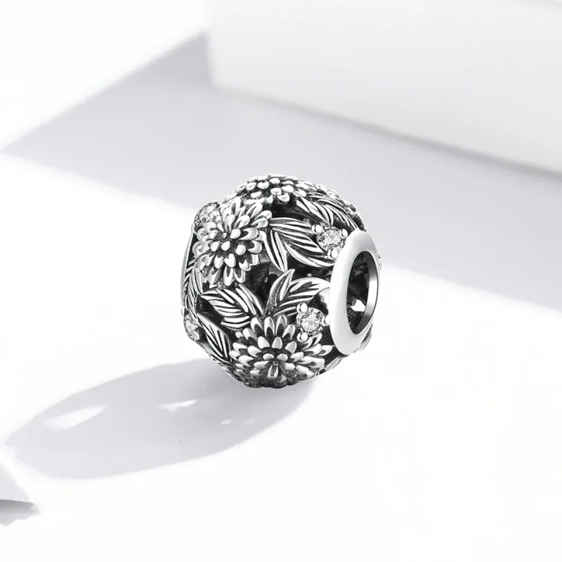 (imagine pentru) Charm cu modele florale în relief în stil Pandora - SCC2097 - Vizualizare 2