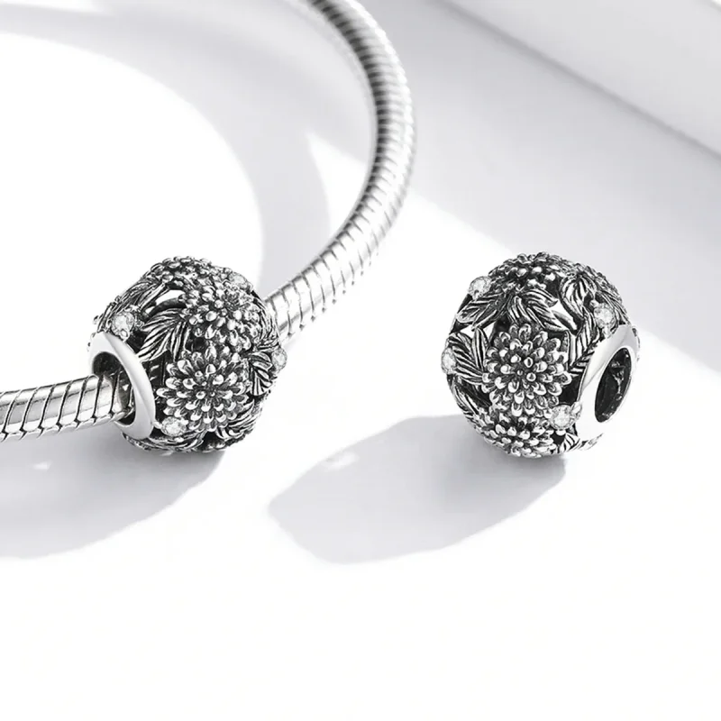 (imagine pentru) Charm cu modele florale în relief în stil Pandora - SCC2097 - Vizualizare 4