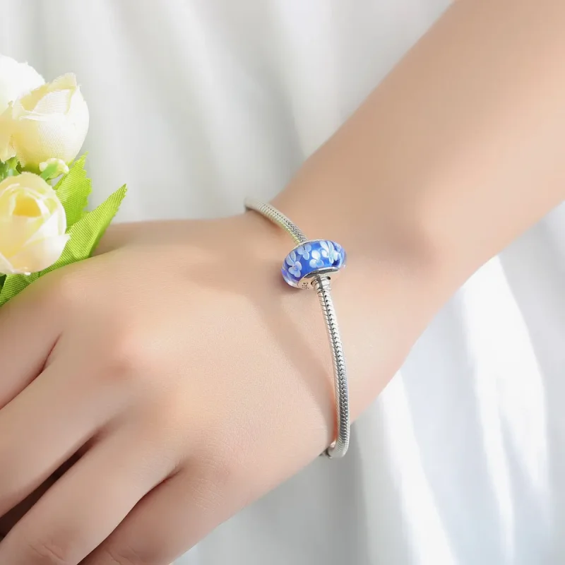 (imagine pentru) Pandora Stilul Blue Murano Glass White Flowers Charm - SCZ006 - Vizualizare 6