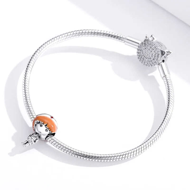 (imagine pentru) Pandora Stil Înger de Argint în Albă Uniformă de Asistentă Medicală RN Charm - S - Vizualizare 2