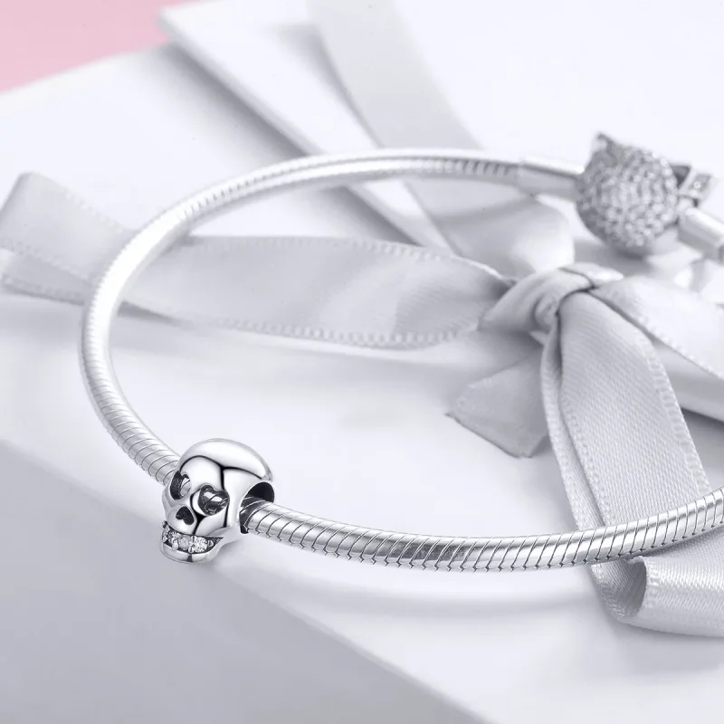 (imagine pentru) Pandora Style Charm cu Craniu Alb Argintiu - SCC965 - Vizualizare 3