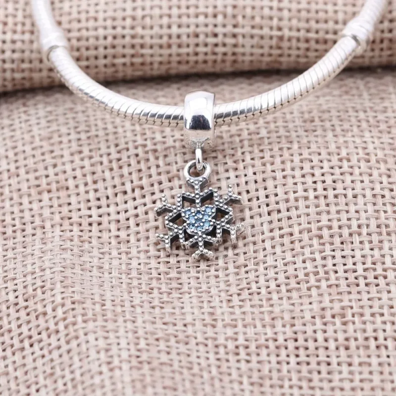 (imagine pentru) Talisman pandantiv PANDORA, Disney, Lui Mickey fulg de Nea spuma - Vizualizare 2