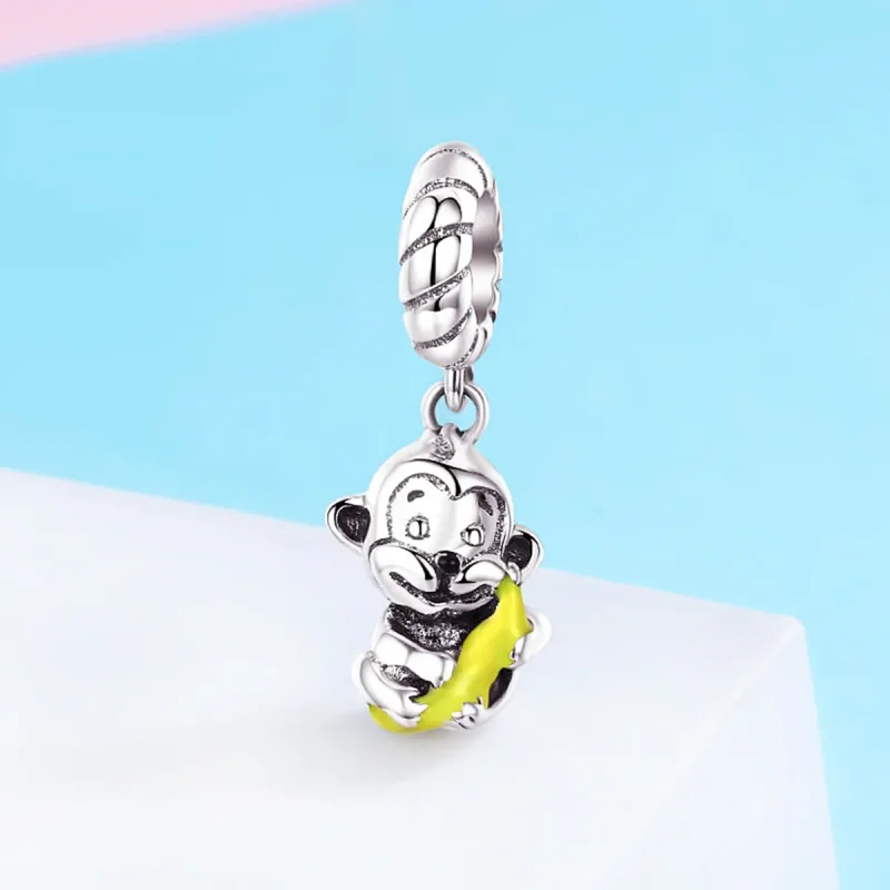 (imagine pentru) Pandora Style Monkey Holding Banana Dangle - SCC520 - Vizualizare 3