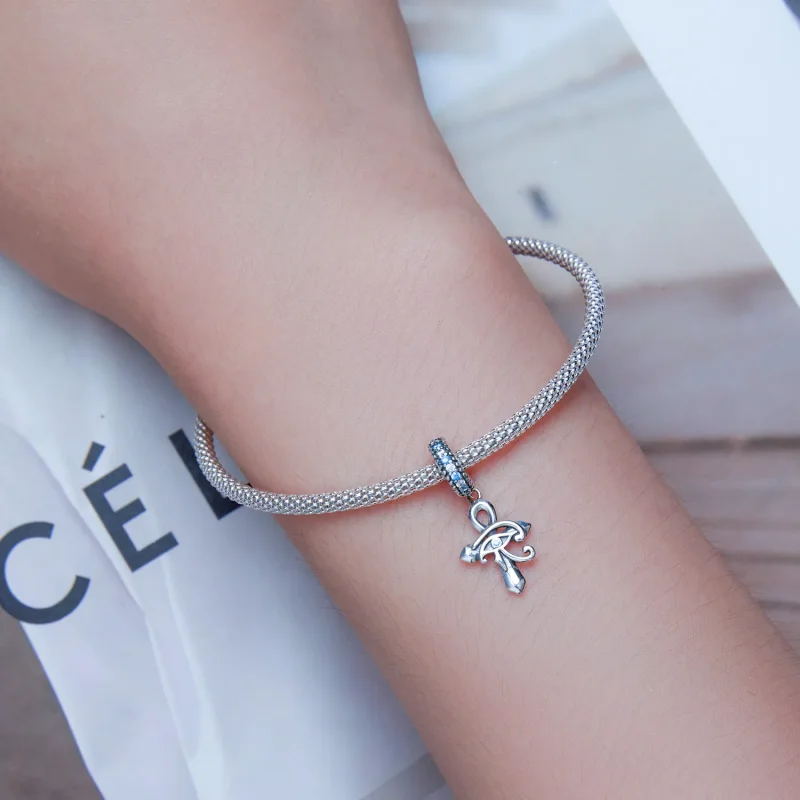(imagine pentru) Pandora Style Ochiul lui Horus pe pandantiv în formă de cruce - SCC2371 - Vizualizare 5