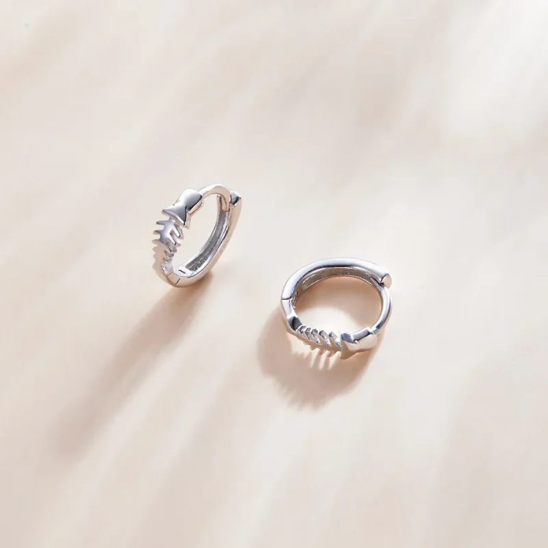 (imagine pentru) Cercei rotunzi Tip Pandora cu Oase de pește delicate din argint - SCE1108 - Vizualizare 3