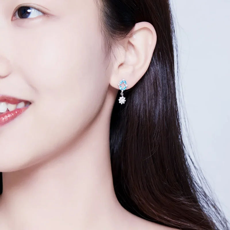 (imagine pentru) Pandora Style Blue Light Hanging Earrings - BSE200 - Vizualizare 7