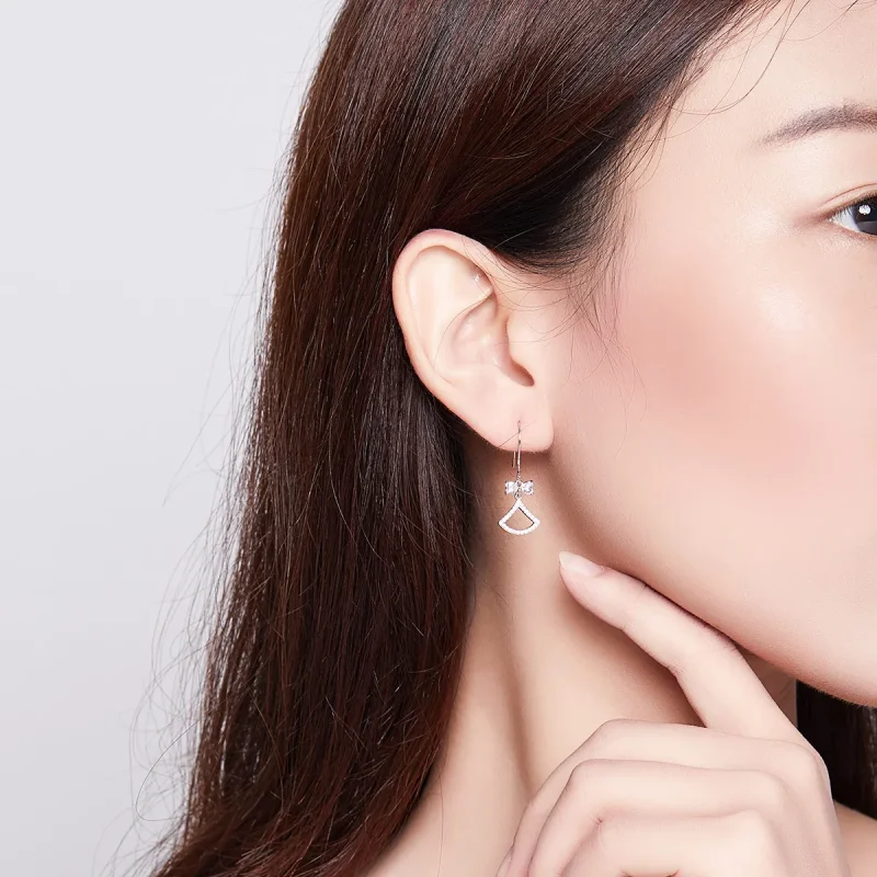 (imagine pentru) Pandora Style Bow Scalloped Hanging Earrings - BSE281 - Vizualizare 7