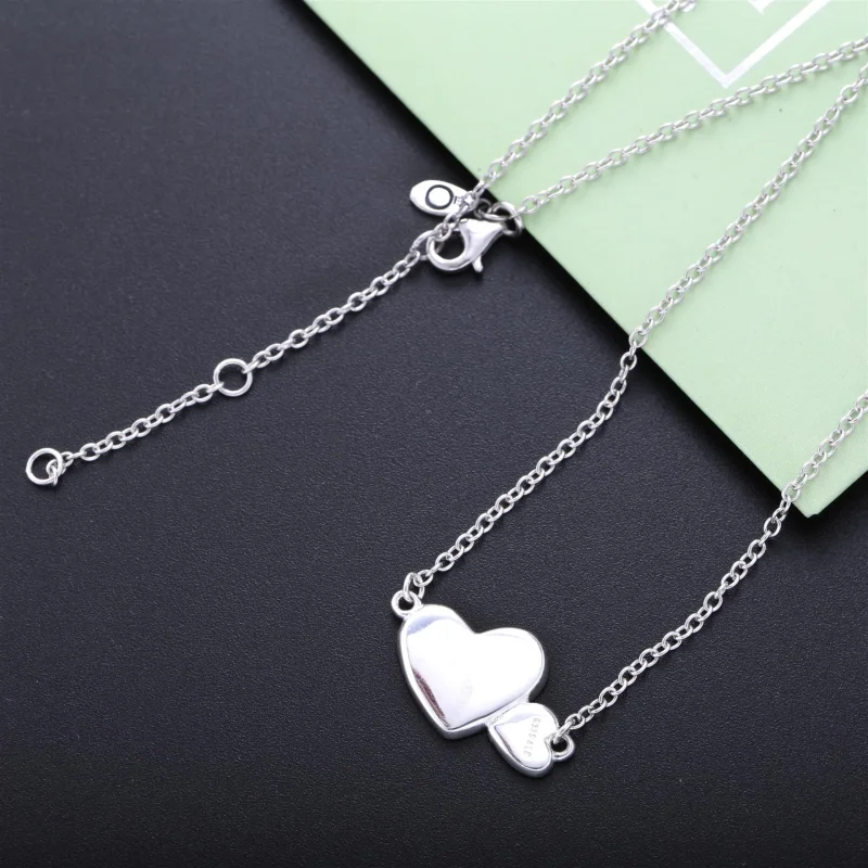 (imagine pentru) Luminous Hearts Necklace - PANDORA - Vizualizare 2