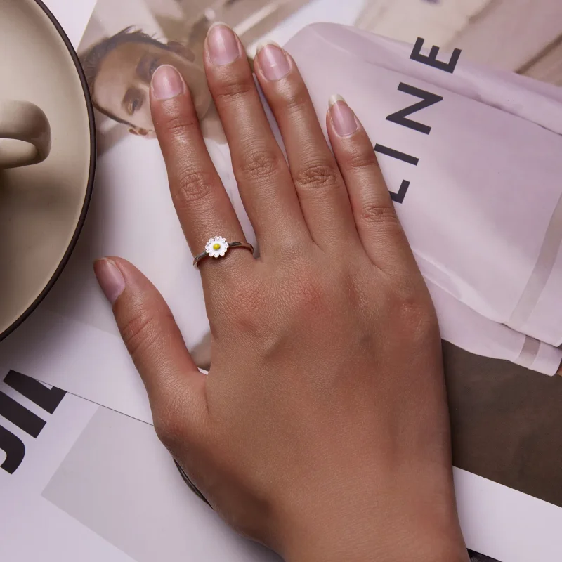 (imagine pentru) Pandora Style Little Daisy Open Ring - SCR811 - Vizualizare 6