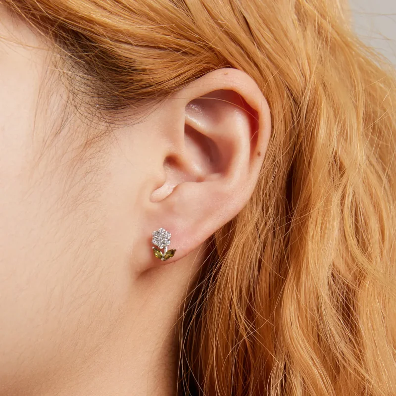 (imagine pentru) Pandora Style Delicate Flowers Stud Earrings - BSE592-WH - Vizualizare 4