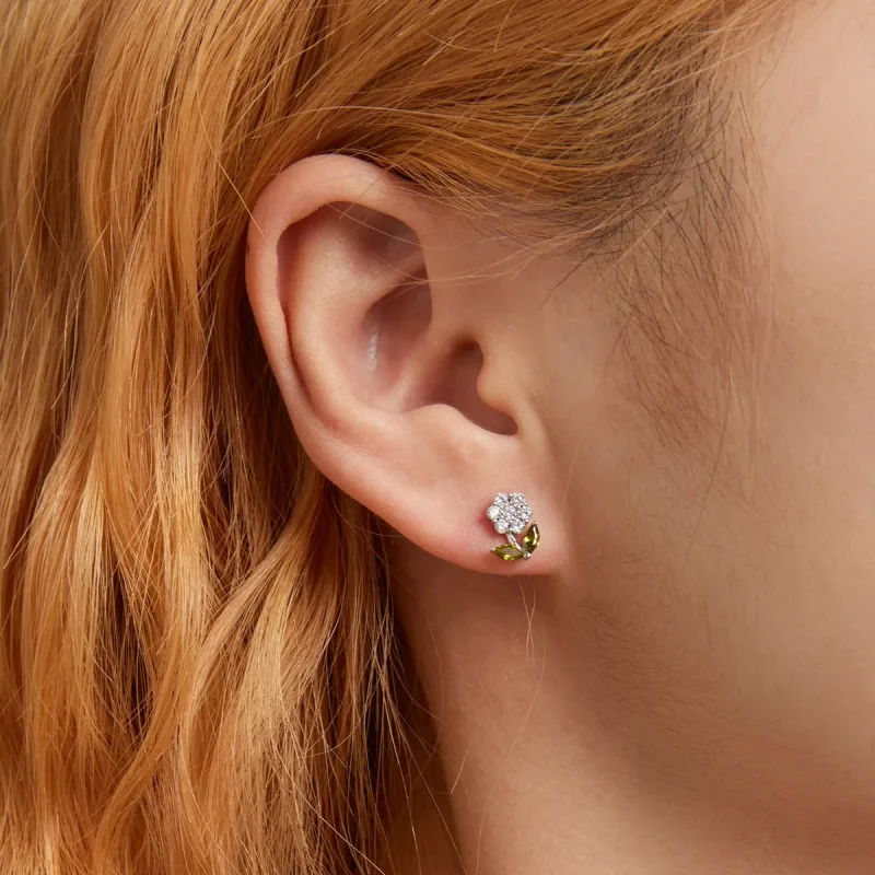 (imagine pentru) Pandora Style Delicate Flowers Stud Earrings - BSE592-WH - Vizualizare 5