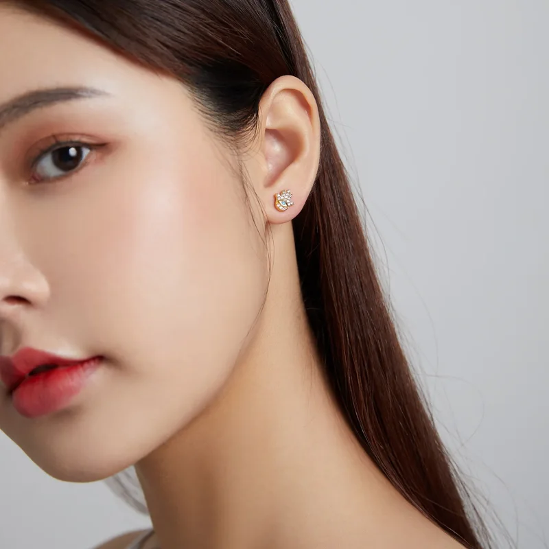 (imagine pentru) Pandora Style Mystic Spain - Lucky Hands Stud Earrings - SCE1139 - Vizualizare 6