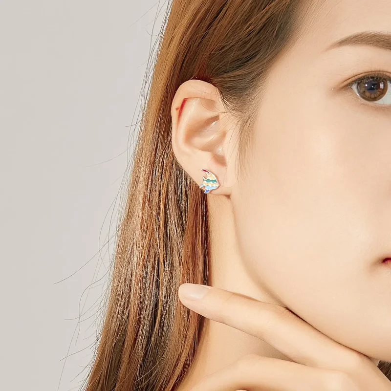 (imagine pentru) Stud earrings în stilul Pandora cu peștișor în culorile curcubeului - SCE824 - Vizualizare 5