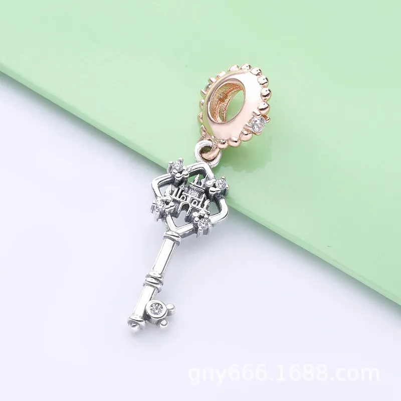 (imagine pentru) Talisman pandantiv Pandora cu Disney Parks Key din aur rose - 788226CZ - Vizualizare 2