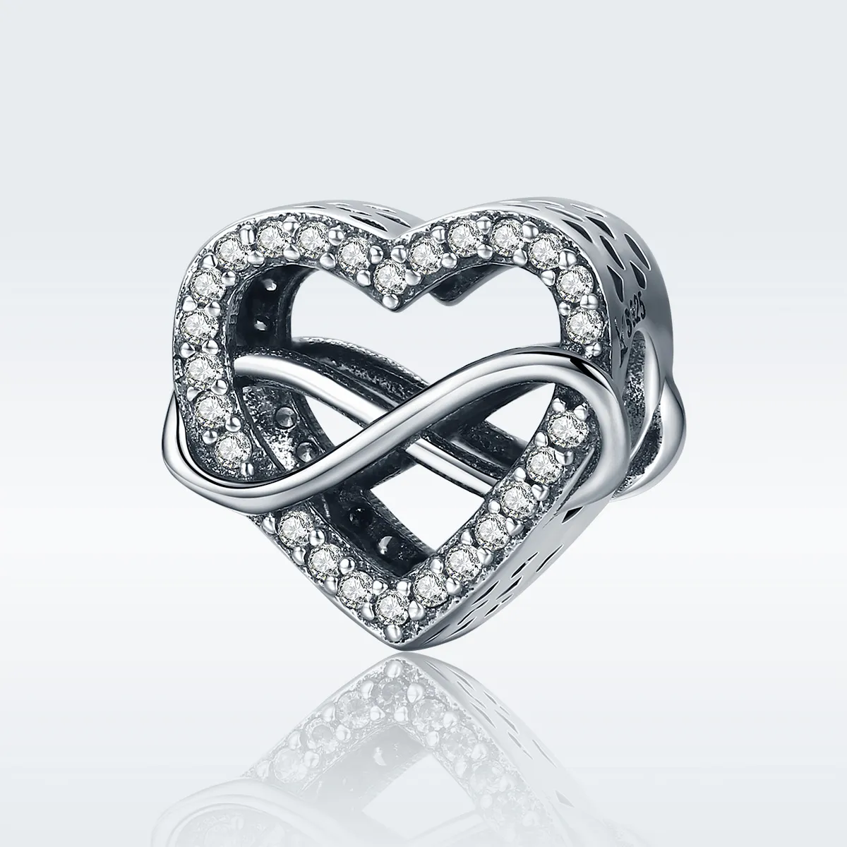 Talisman Tip Pandora Forma de inima din argint - SCC432