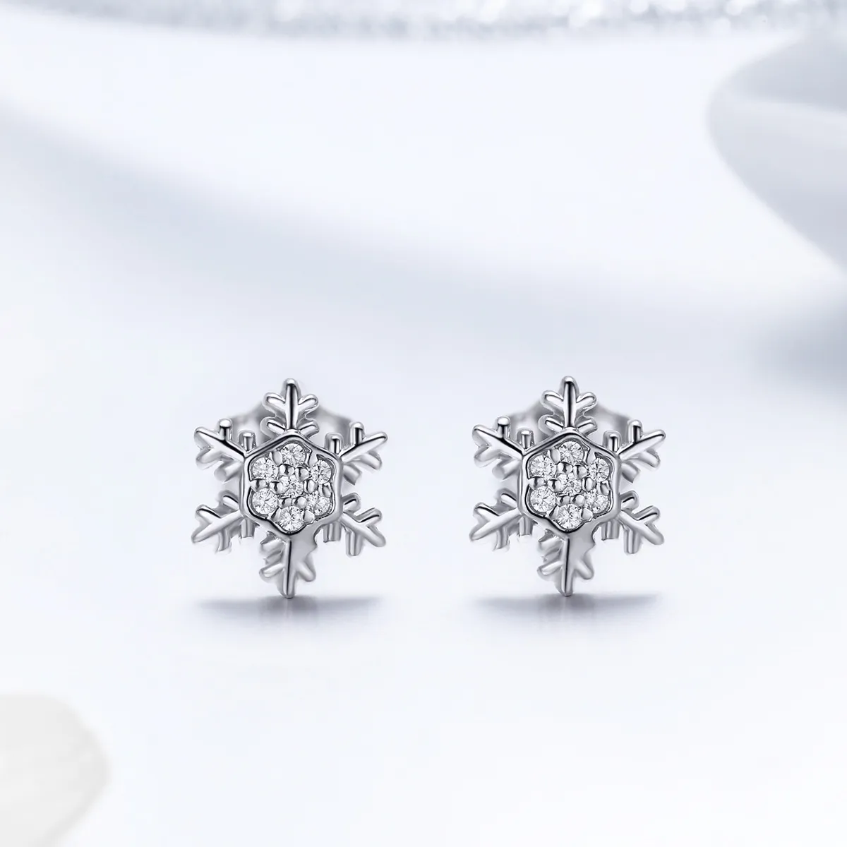 Cercei Tip Pandora cu Fulgi de zăpadă eleganți din argint - BSE009