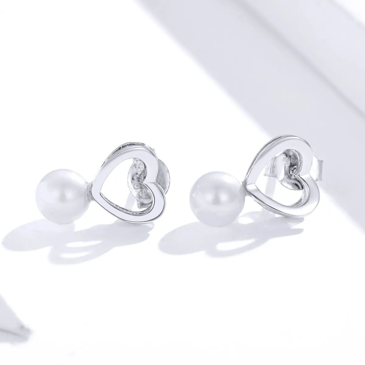 Cercei Tip Pandora cu Pearl Drop din argint - SCE869