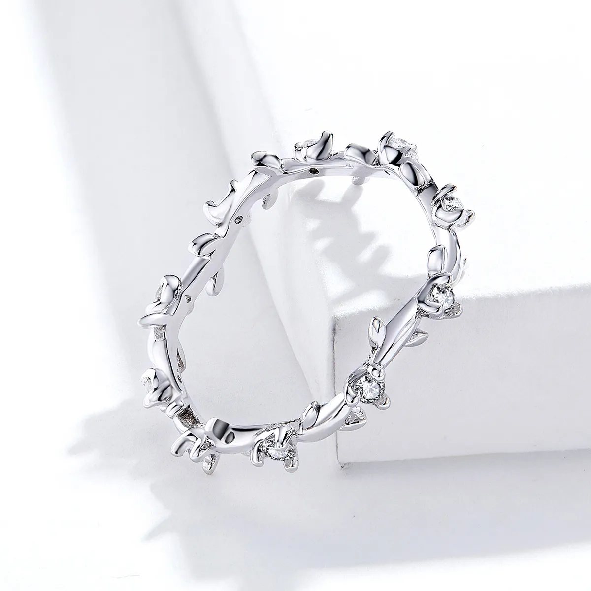 Inel Tip Pandora cu Coroana de flori din argint - SCR625
