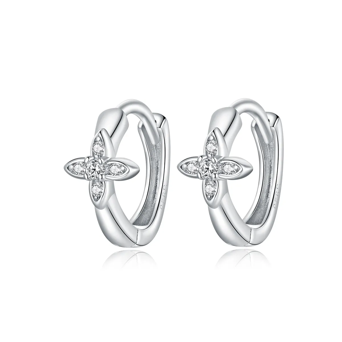 cercei pandora în stilul sparkle flower hoop sce1043