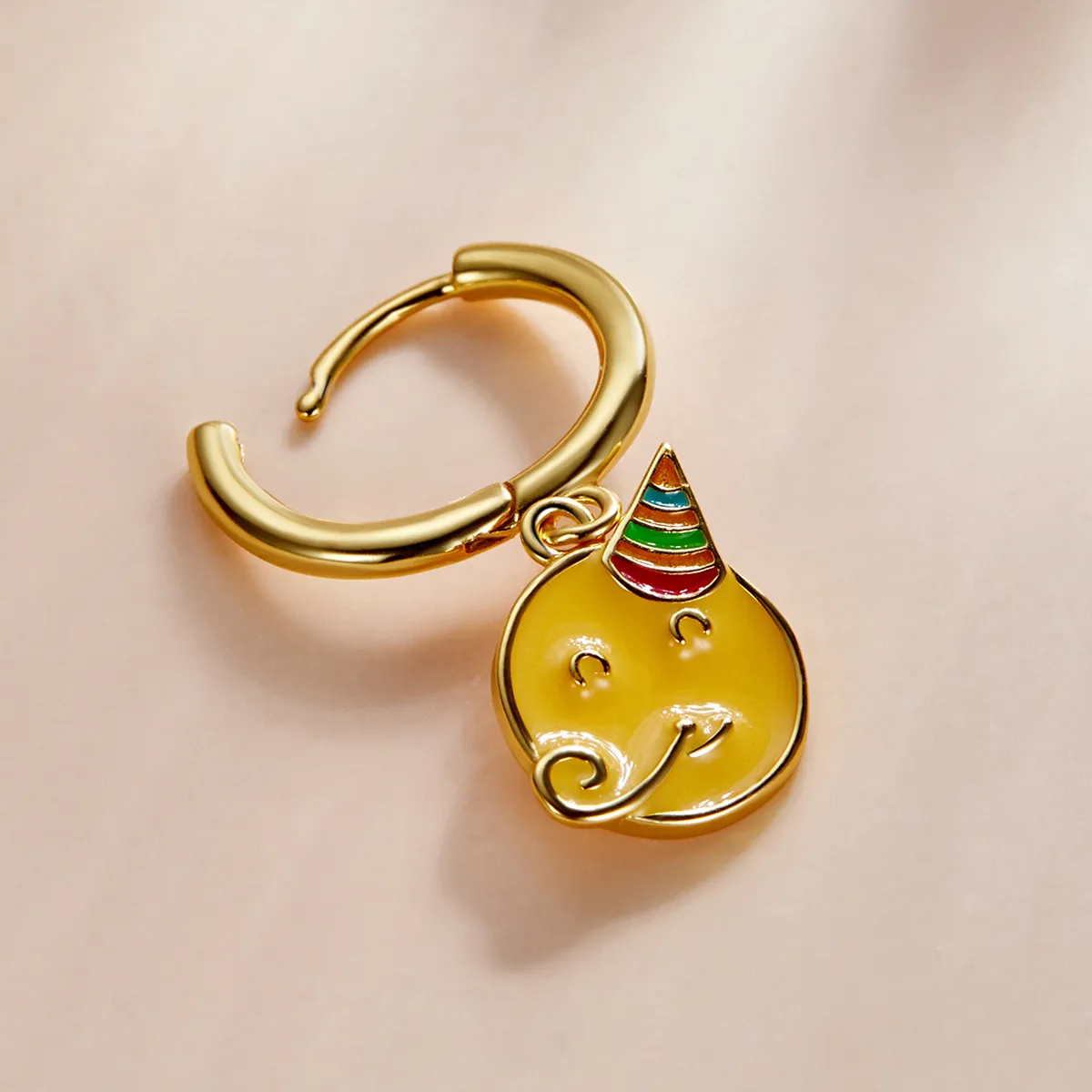 Pandora Style Emoji - Cercei hoop "Celebrate" - SCE1204-A