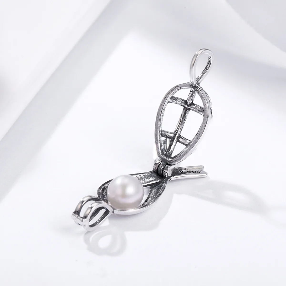 Pandora Style Me Knot of Love Dangle - SCP034
