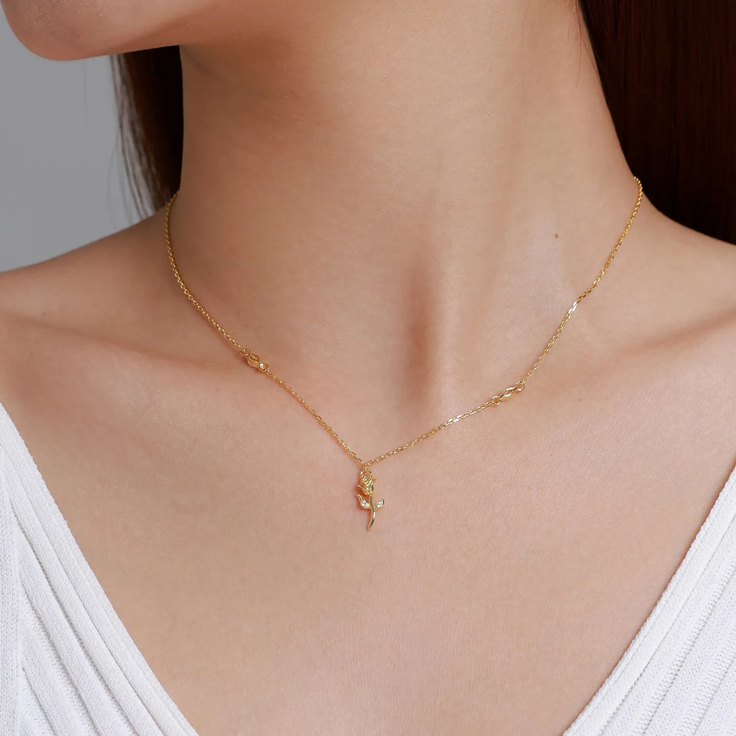 Colier stil Pandora cu trandafir auriu - SCN464