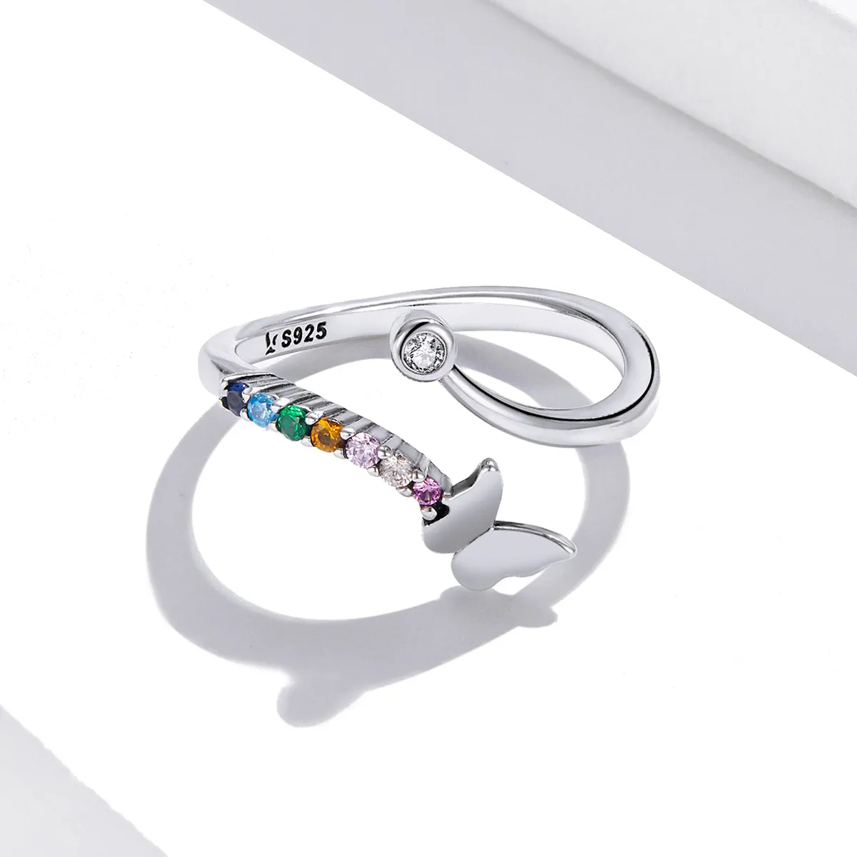 Inel deschis în stil Pandora cu fluture în culori curcubeu - SCR730