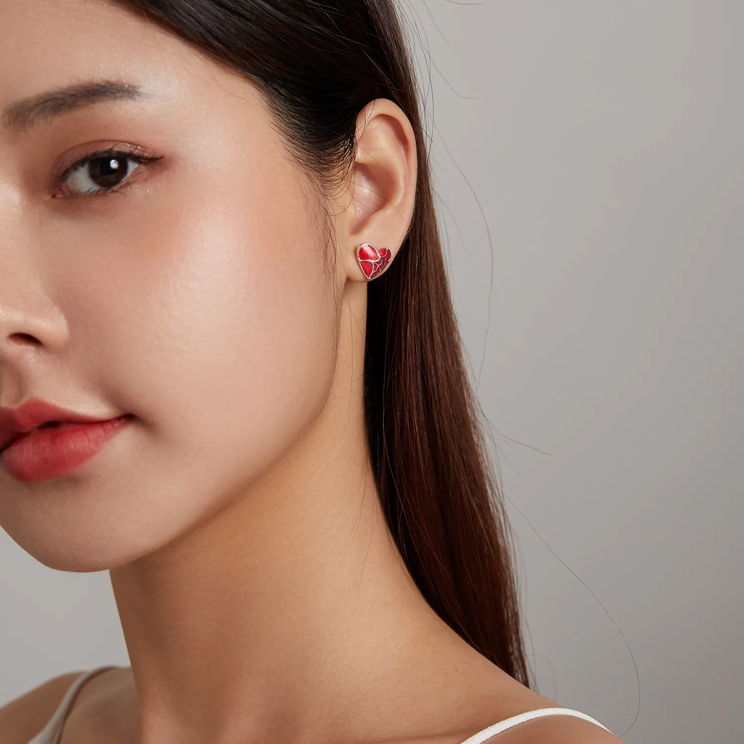 Pandora Style Cobweb Heart Stud Earrings - SCE1198