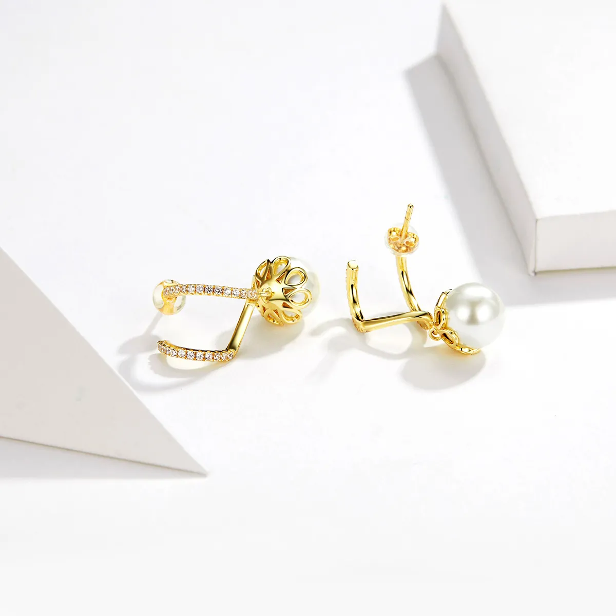 Studuri delicate cu perle în stilul Pandora - BSE151