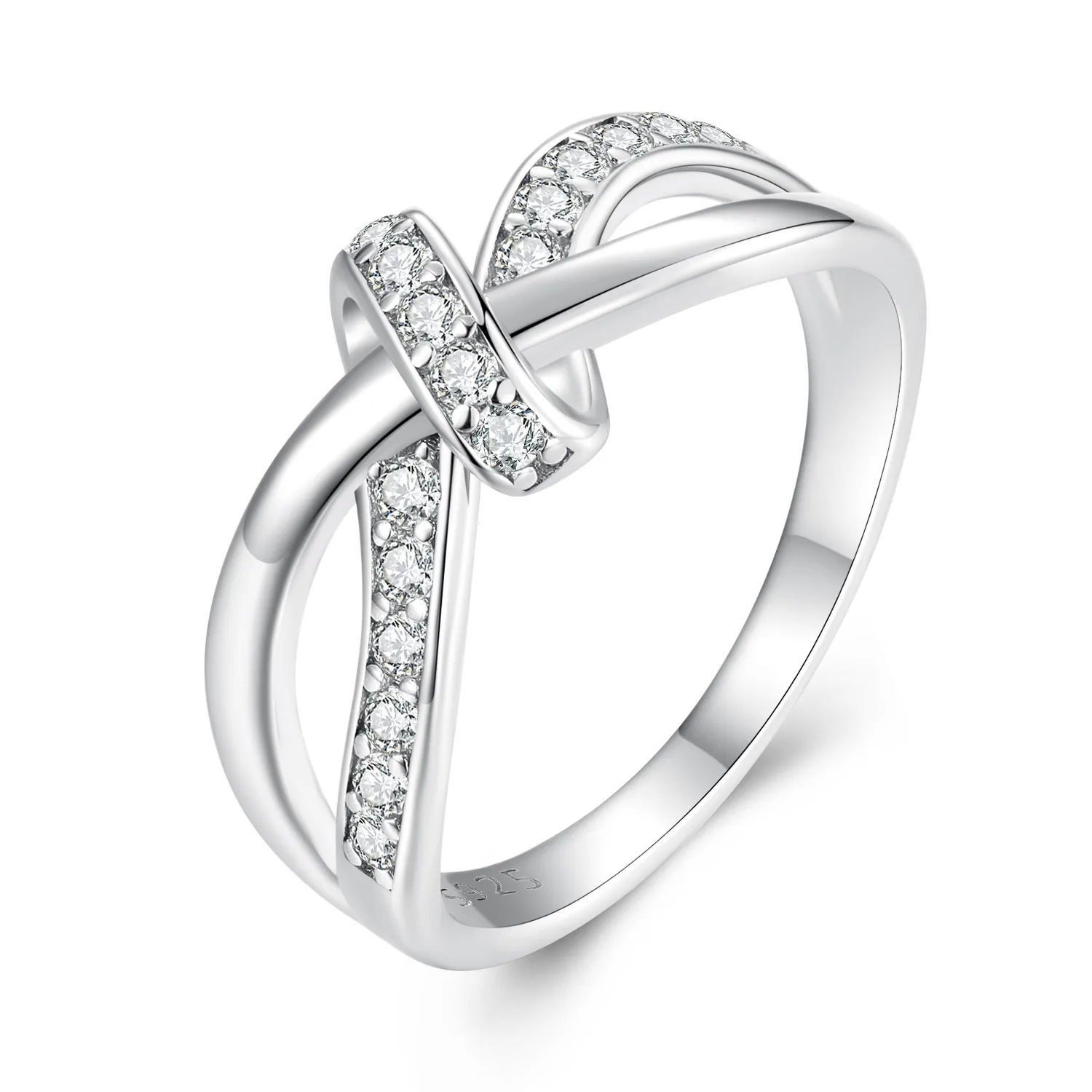 inel pandora cu model încrucișat și piatră moissanite msr031